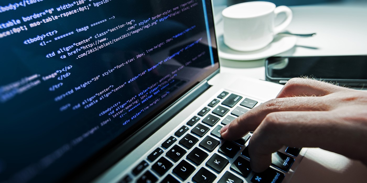 Формирование и исслед​ование аналитических моделей на языке  Python и в ML-платформе Loginom»​